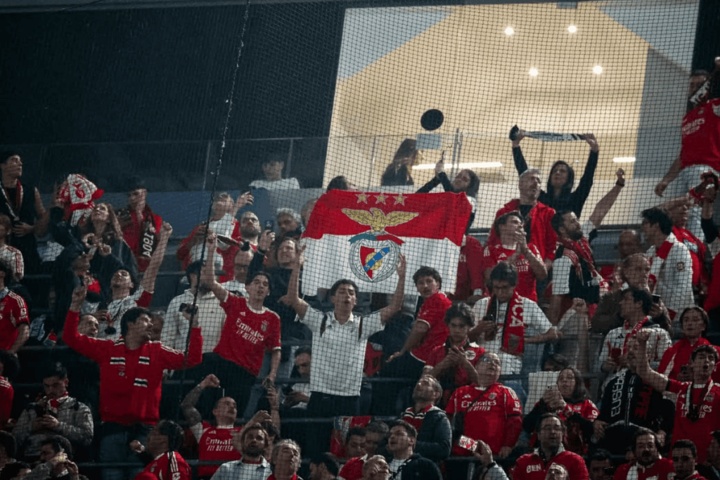 benfica-pode-sofrer-nova-sancao-da-uefa-apos-tumulto-na-espanha