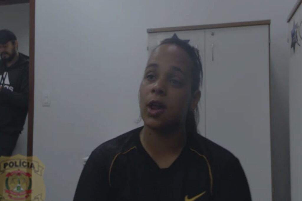 justica-mantem-prisao-de-mulher-mascarada-que-filmou-tortura-de-homem