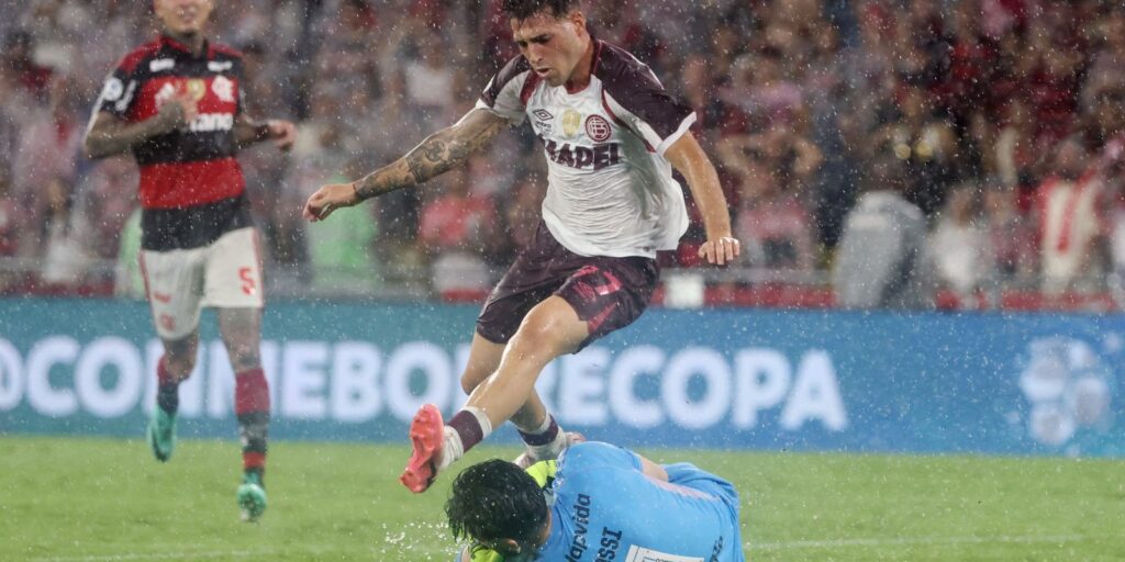 Flamengo luta, mas sucumbe diante do Lanús e perde título da Recopa flamengo-luta,-mas-sucumbe-diante-do-lanus-e-perde-titulo-da-recopa
