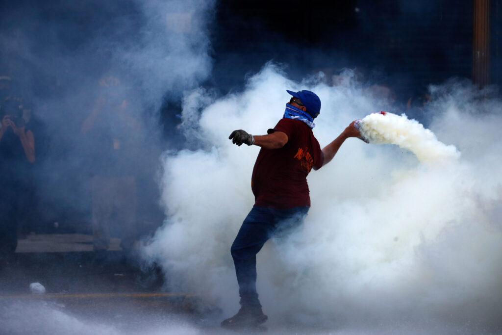 argentina-tem-novo-dia-de-greve-em-meio-a-discussao-da-reforma-trabalhista