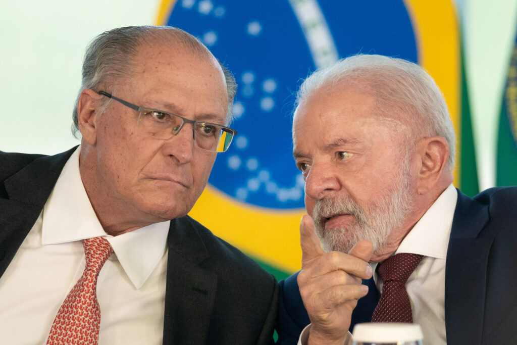 em-meio-a-divisao-no-pt,-psb-reforca-defesa-de-alckmin-na-vice-de-lula