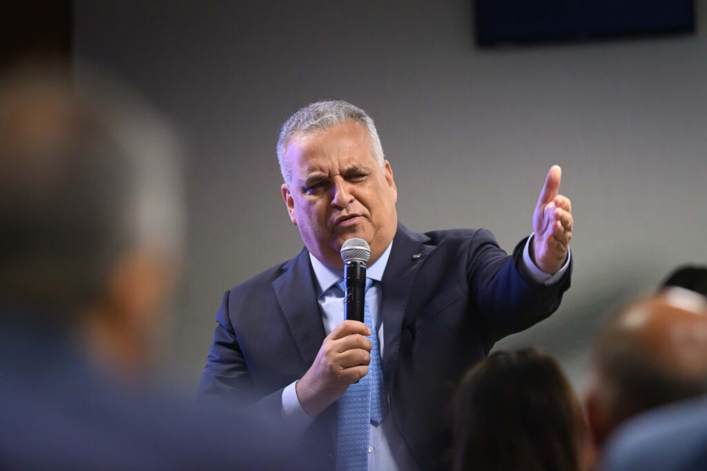 cpmi:-alem-de-lulinha,-relator-comemora-quebra-de-sigilos-do-master