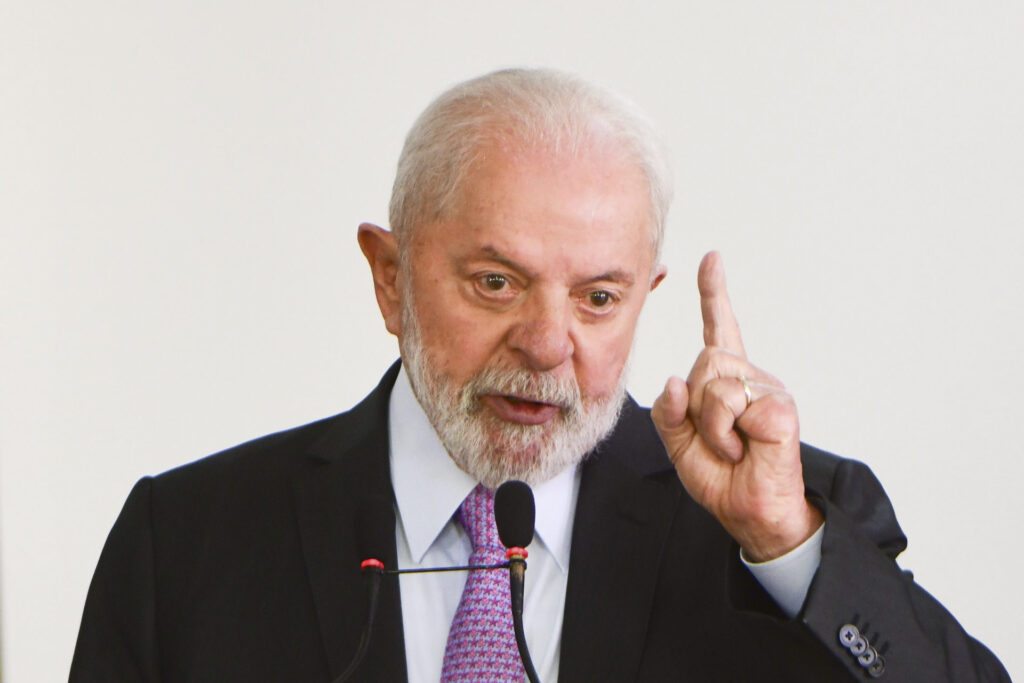parana-pesquisas:-lula-venceria-ratinho-jr.-e-caiado-no-2o-turno