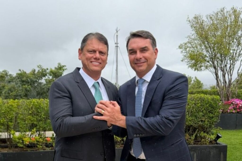 tarcisio-e-flavio-fazem-collab-e-prometem-estar-juntos-nas-eleicoes
