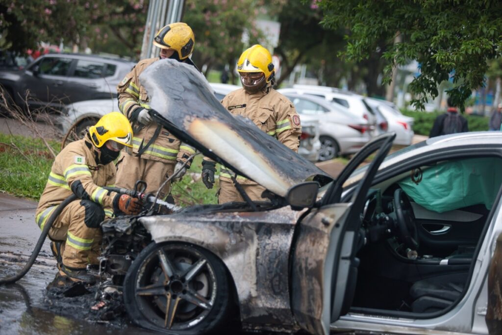 carro-pegando-fogo?-veja-as-causas-e-sinais-que-indicam-riscos-de-incendio