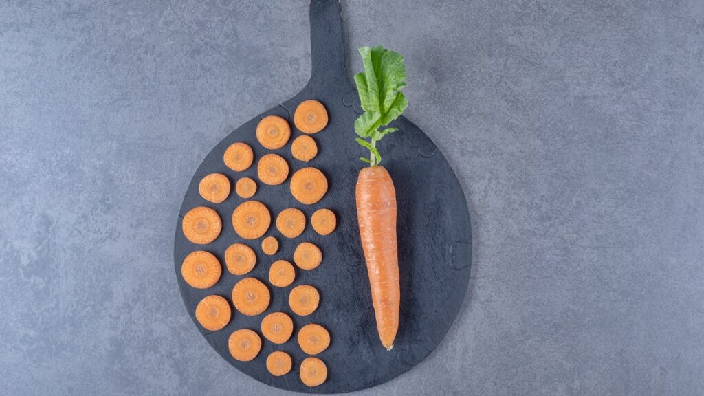 estes-chips-crocantes-de-cenoura-na-air-fryer-vao-salvar-sua-dieta