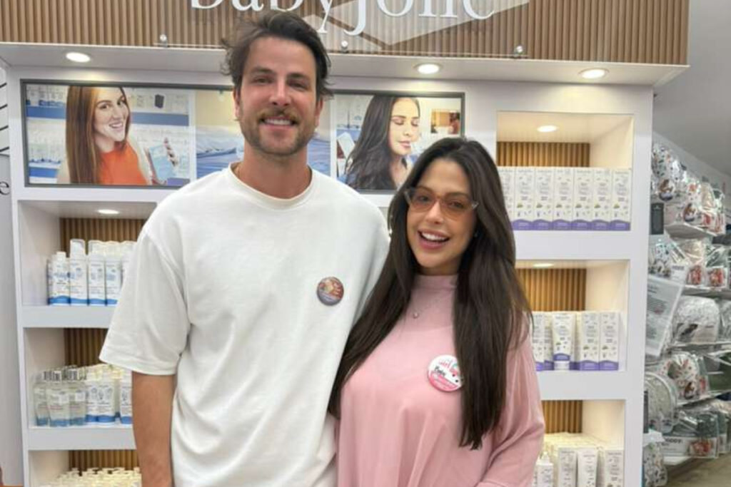 lais-caldas-e-gustavo-marsengo-se-emocionam-com-ultrassom-4d-do-bebe