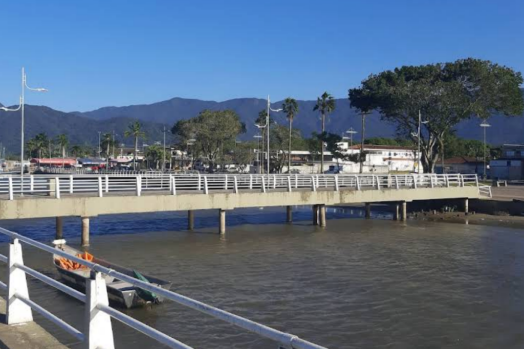 homem-desaparece-apos-saltar-de-pier-no-litoral-de-sp