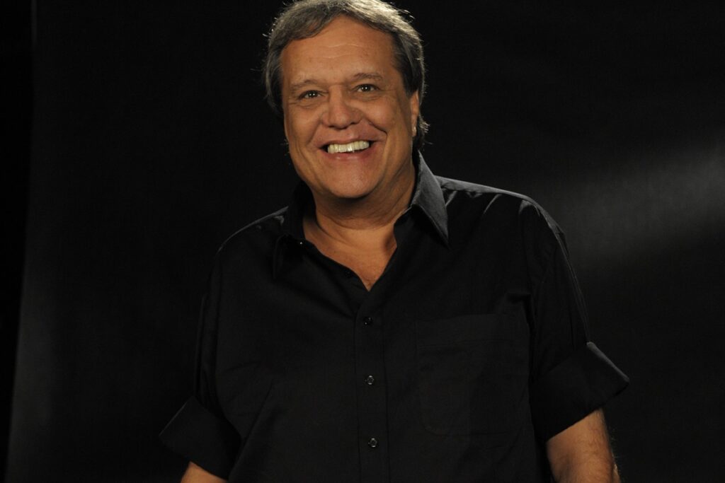 dennis-carvalho-morre-aos-78;-relembre-o-impacto-do-icone-da-televisao