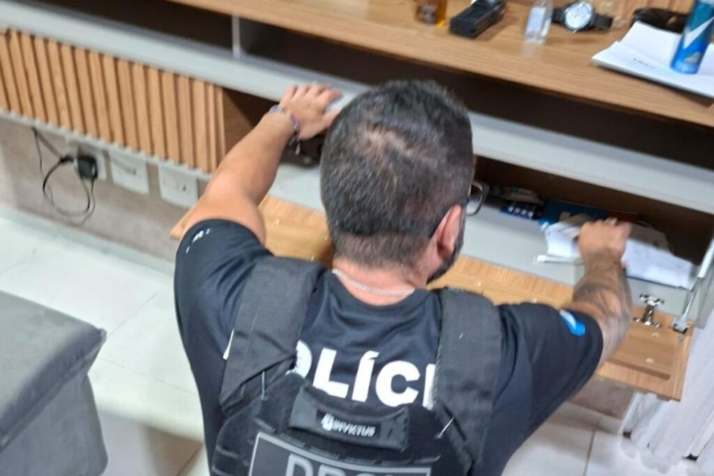 policia-acha-garota-que-fugiu-de-casa-apos-conversar-com-homem-em-jogo