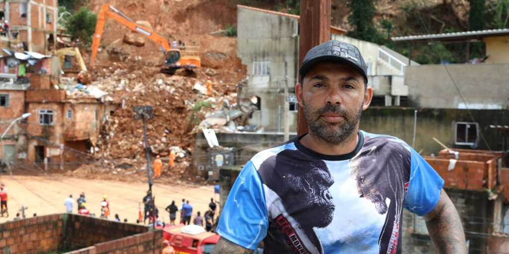 Com medo de novo deslizamento em MG, pedreiro cobra moradia digna com-medo-de-novo-deslizamento-em-mg,-pedreiro-cobra-moradia-digna