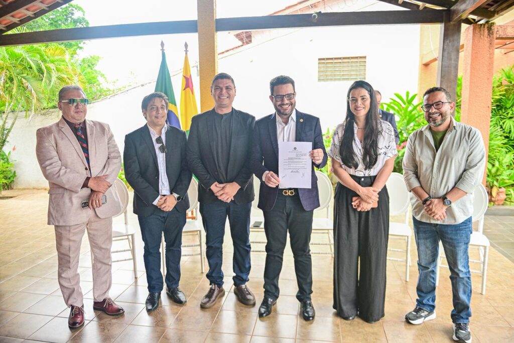 Lei do deputado Tio Pablo regulamenta internato médico e marca avanço histórico na saúde do Acre
