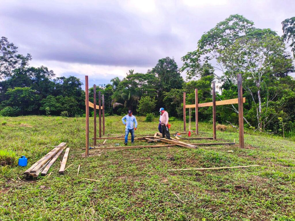 Prefeitura de Marechal Thaumaturgo investe R$ 1 milhão na construção de 20 galpões e fortalece a produção de suinocultura e avicultura