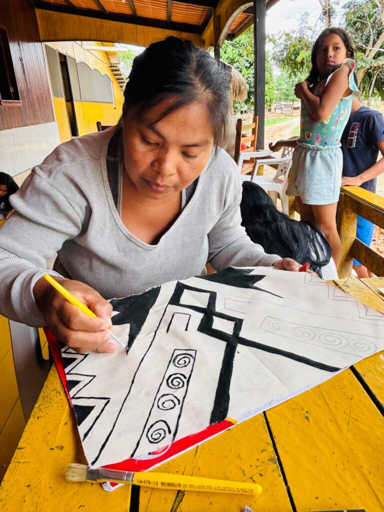 Ateliê Yawa: A força ancestral e criativa das mulheres indígenas Yawanawá