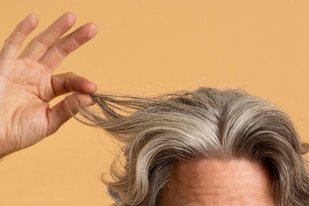 cabelo-grisalho-indica-cancer?-o-que-a-ciencia-diz-sobre-os-fios