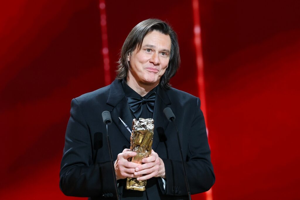 jim-carrey-ou-sosia?-premiacao-revela-se-ator-esteve-mesmo-em-evento
