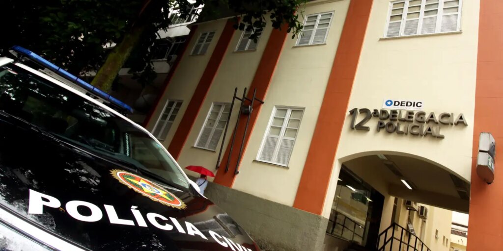 indiciado-por-estupro-coletivo-no-rio-se-apresenta-a-policia-e-e-preso