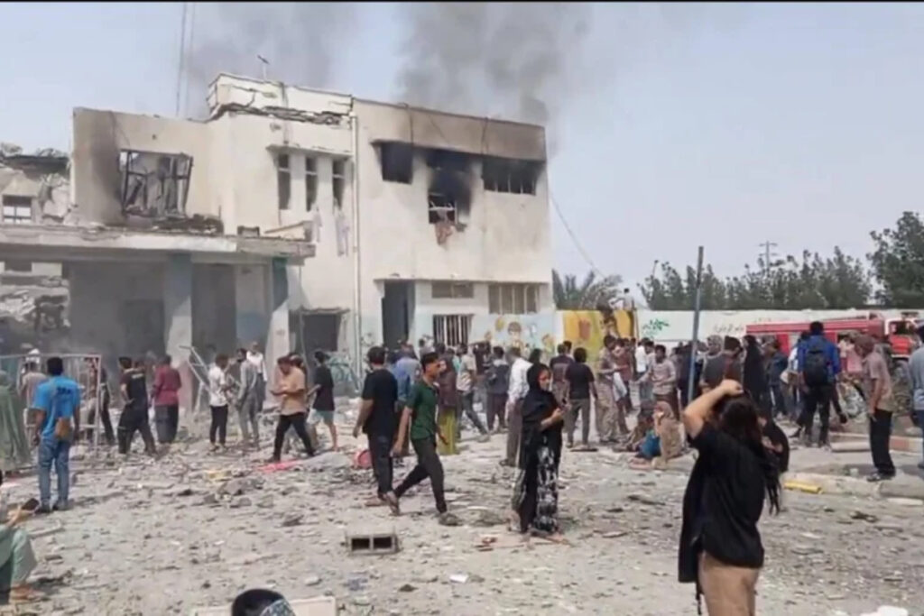 ira-abre-covas-para-alunas-mortas-em-bombardeio-de-israel-e-dos-eua.-video