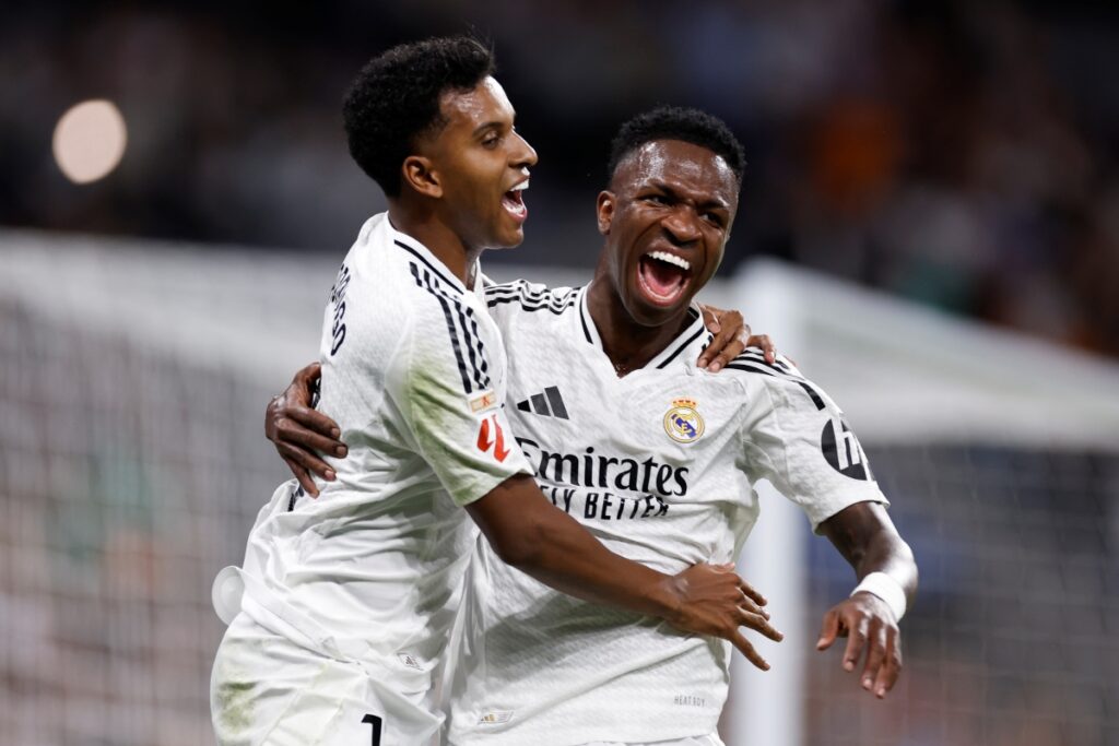 vini-jr.-demonstra-apoio-a-rodrygo-apos-grave-lesao-no-joelho;-veja