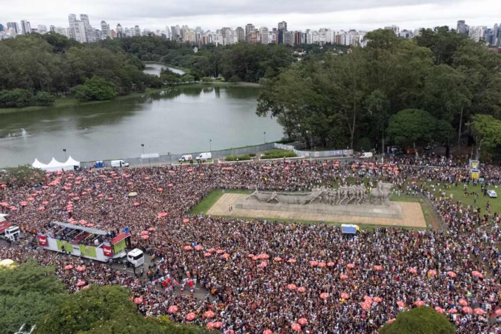 oposicao-consegue-assinaturas-e-protocola-cpi-do-carnaval-em-sp
