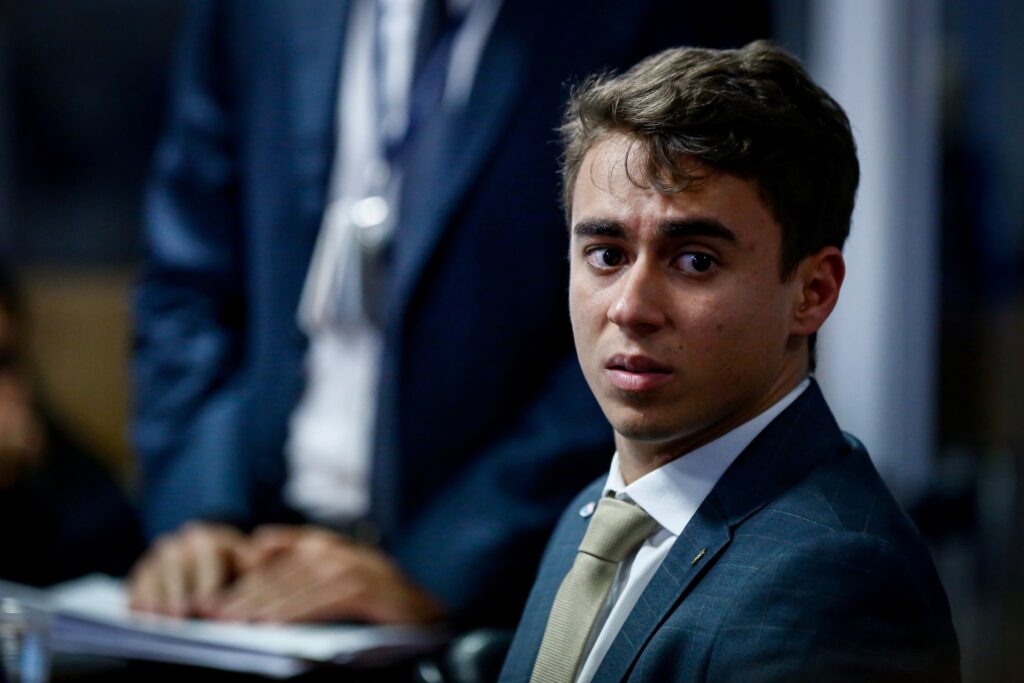 nikolas-reage-a-noticia-crime-protocolada-por-deputados-do-pt