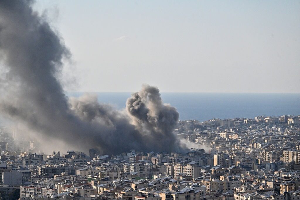 israel-inicia-nova-onda-de-ataque-ao-ira;-predio-residencial-no-libano-e-atingido