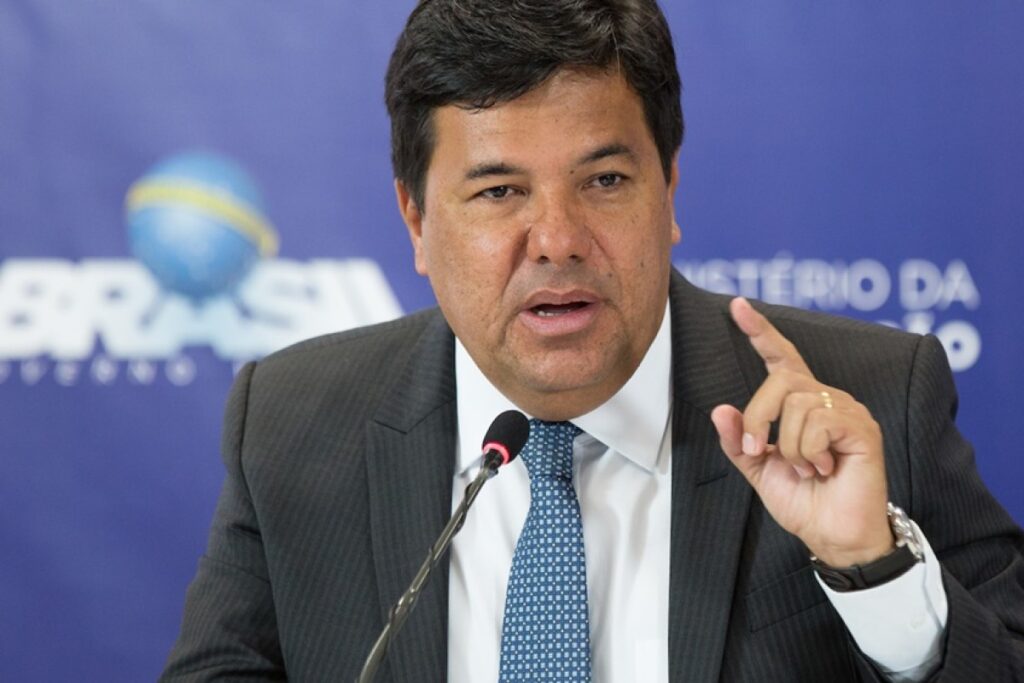 relator-recua-e-retira-maioridade-penal-da-pec-da-seguranca