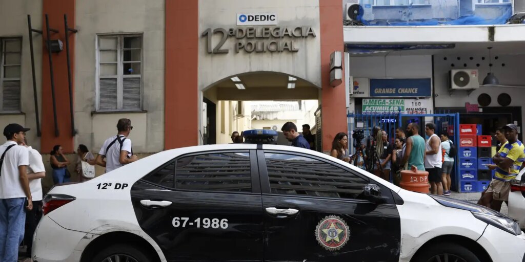 Quarto foragido por estupro coletivo de adolescente no Rio se entrega quarto-foragido-por-estupro-coletivo-de-adolescente-no-rio-se-entrega