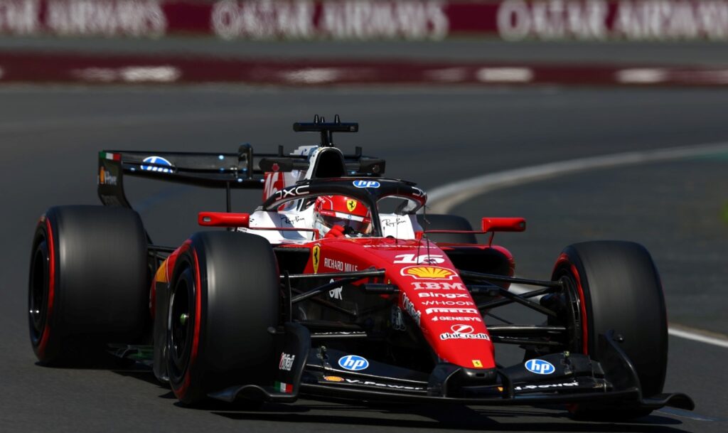 f1:-ferrari-garante-dobradinha-no-primeiro-treino-livre-na-australia