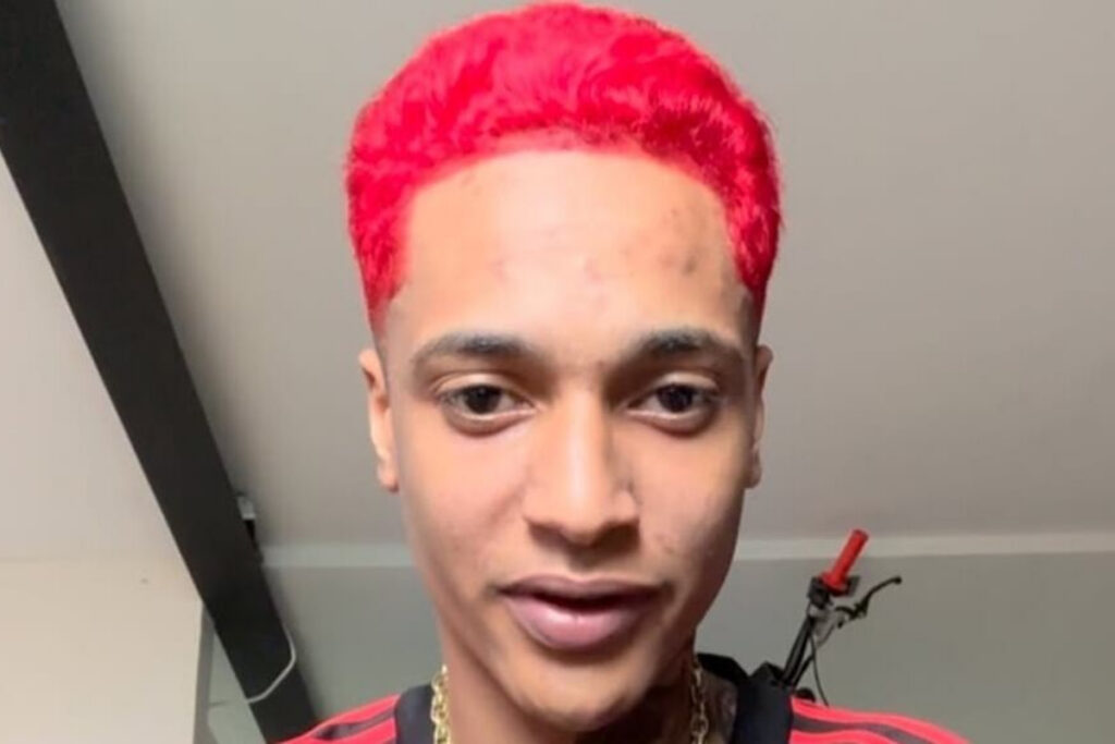 foragido,-oruam-publica-foto-com-a-noiva-e-deixa-recado