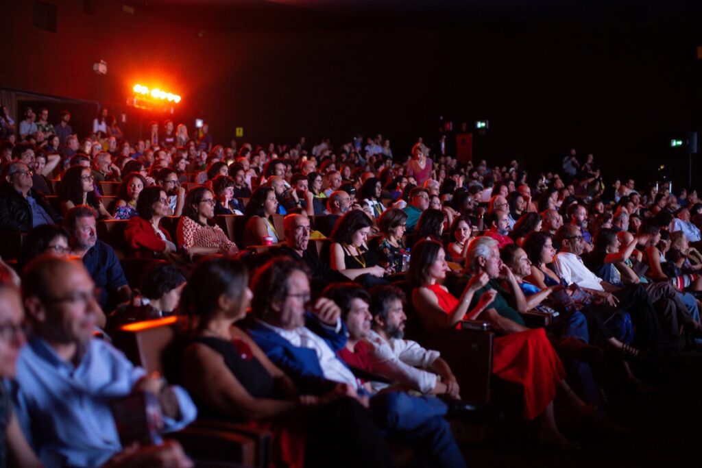 janela-de-exibicao-nos-cinemas-e-ponto-critico-do-pl-do-streaming