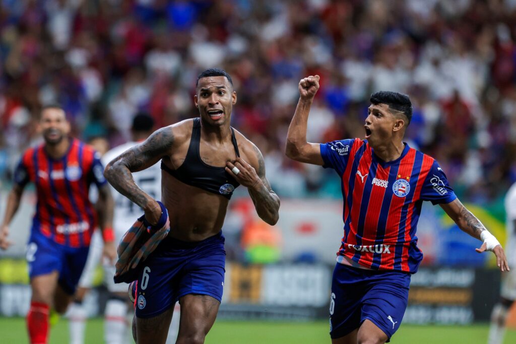 de-virada,-bahia-vence-vitoria-e-leva-o-titulo-do-campeonato-baiano