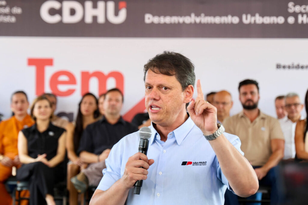 “e-lula-e-flavio”:-tarcisio-nega-3a-via-e-reforca-reeleicao-em-sp