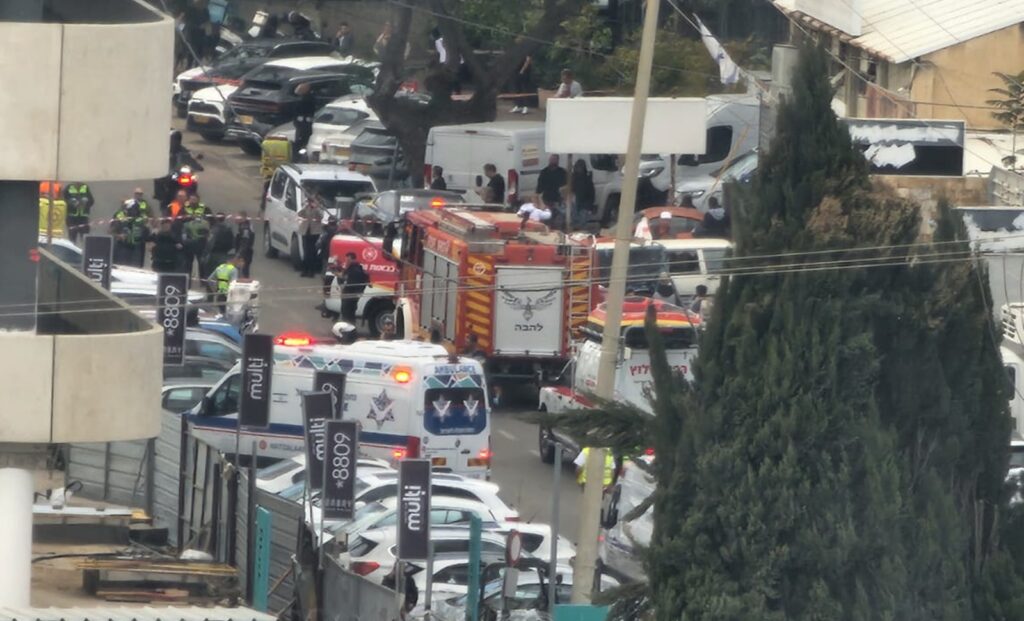 ira-ataca-israel-pela-primeira-vez-apos-ascensao-do-filho-de-khamenei