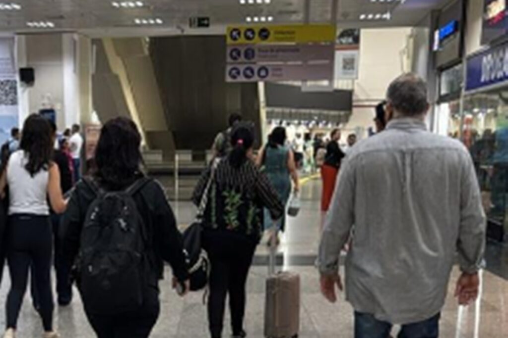 mulheres-sao-presas-no-aeroporto-de-go-com-tirzepatida-na-mochila.-veja-video