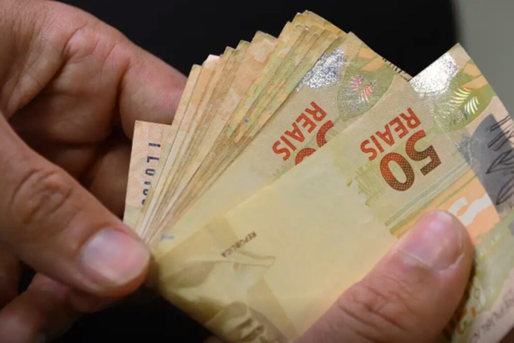 homem-tenta-subordar-pm-com-r$-50-para-nao-fazer-bafometro-e-e-preso