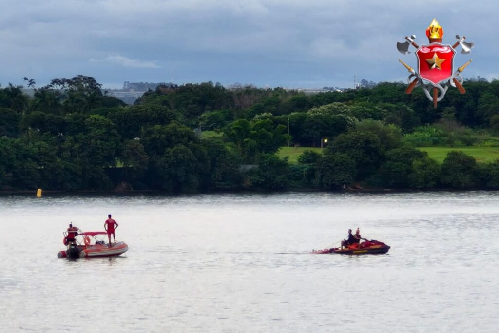 bombeiros-fazem-buscas-por-homem-que-se-afogou-no-lago-paranoa