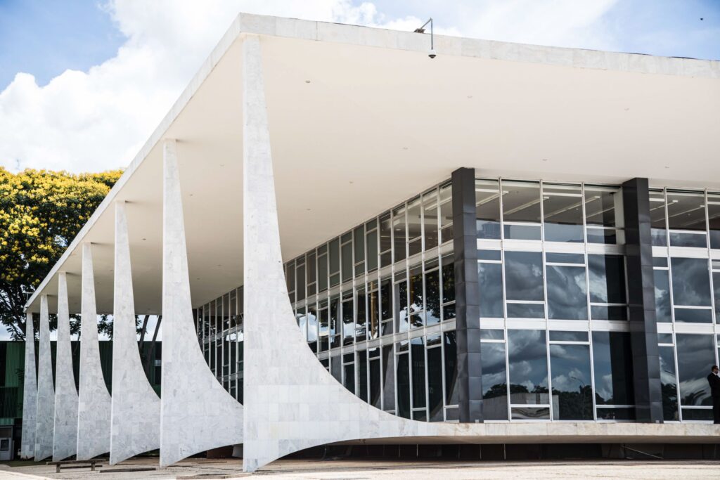 stf-comeca-a-julgar-deputados-federais-acusados-por-desvio-de-emendas