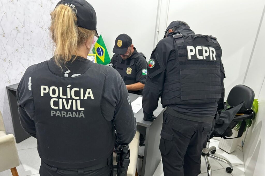 policia-faz-buscas-em-investigacao-sobre-rachadinha-no-parana