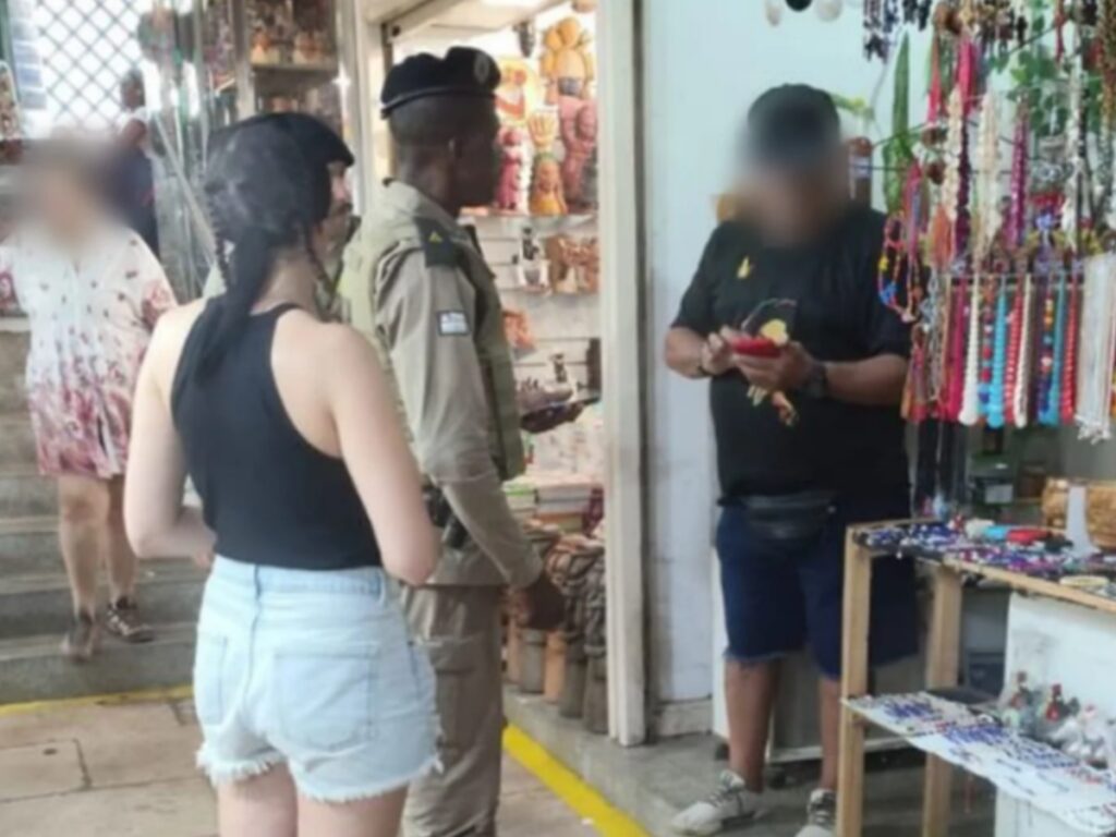 turistas-francesas-denunciam-cobranca-de-r$-200-em-2-pimentas-na-bahia