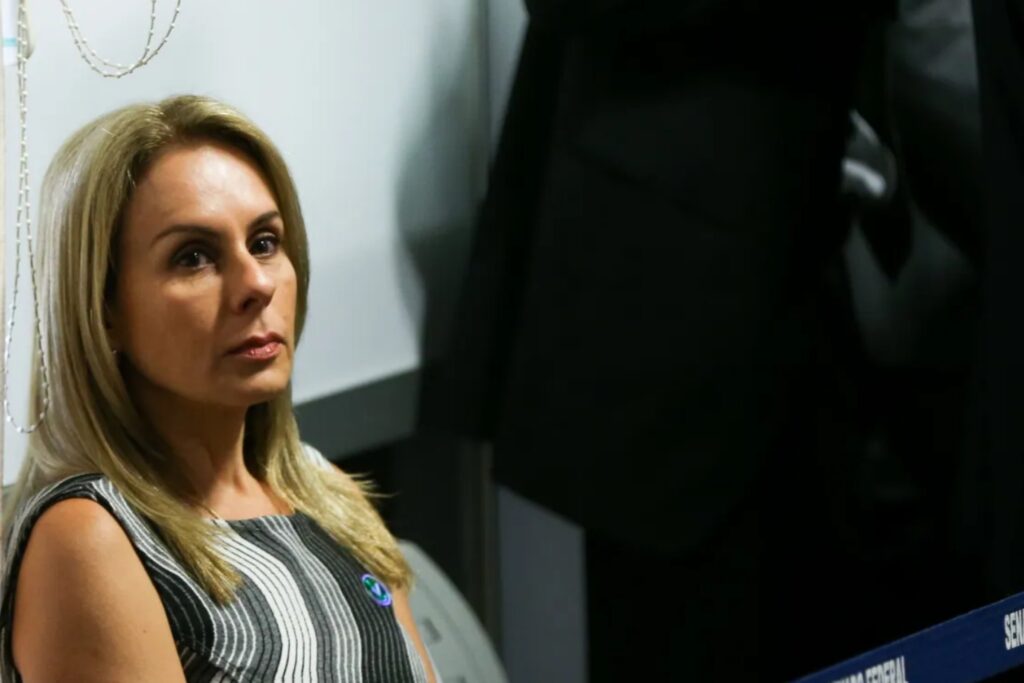 kim-kataguiri-quer-convocar-cunhada-de-moraes-a-cpmi-do-inss