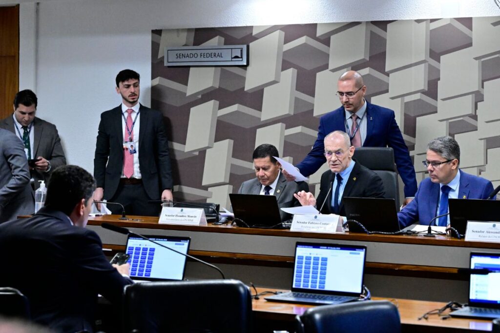 cpi-do-crime-organizado-utiliza-rito-criticado-por-dino-em-votacao