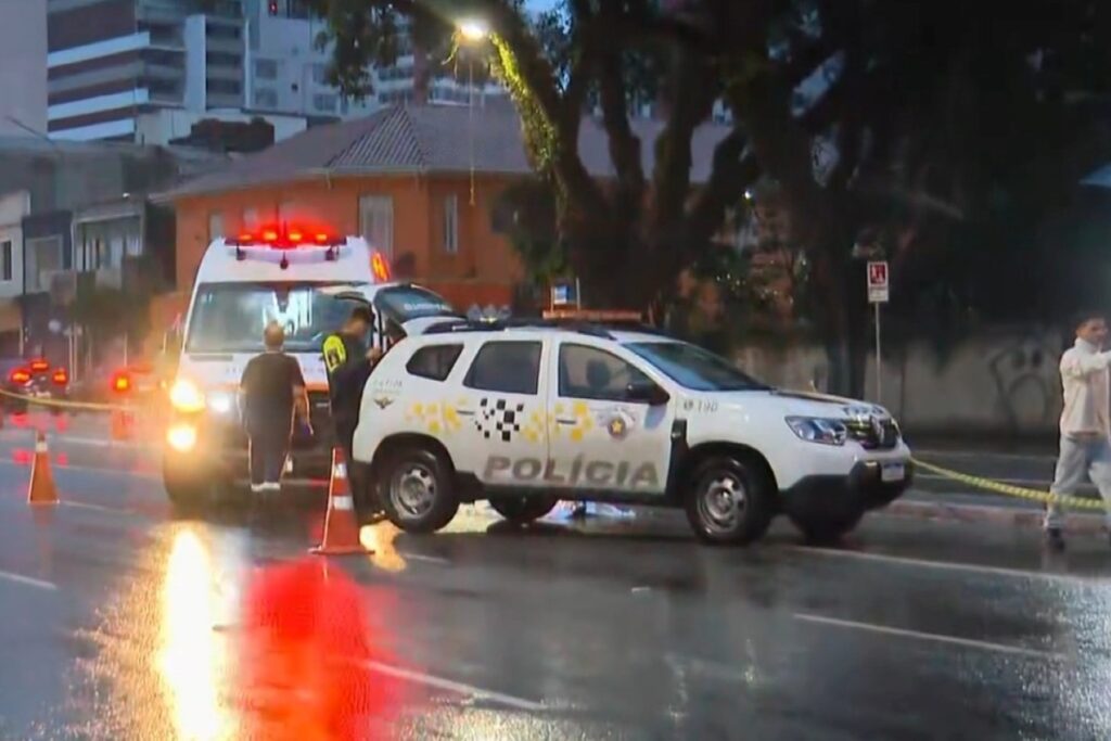homem-morre-atropelado-por-ambulancia-na-rua-da-consolacao