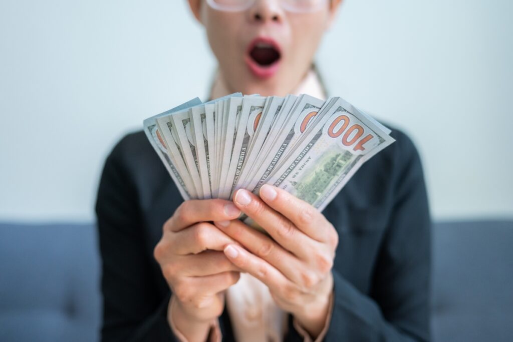 dia-de-sorte:-apostador-fatura-premio-de-r$-2,8-bilhoes-em-loteria