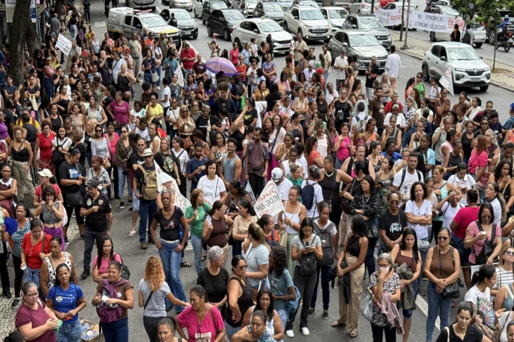 greve-dos-terceirizados-da-educacao-chega-ao-fim-em-bh-apos-acordo