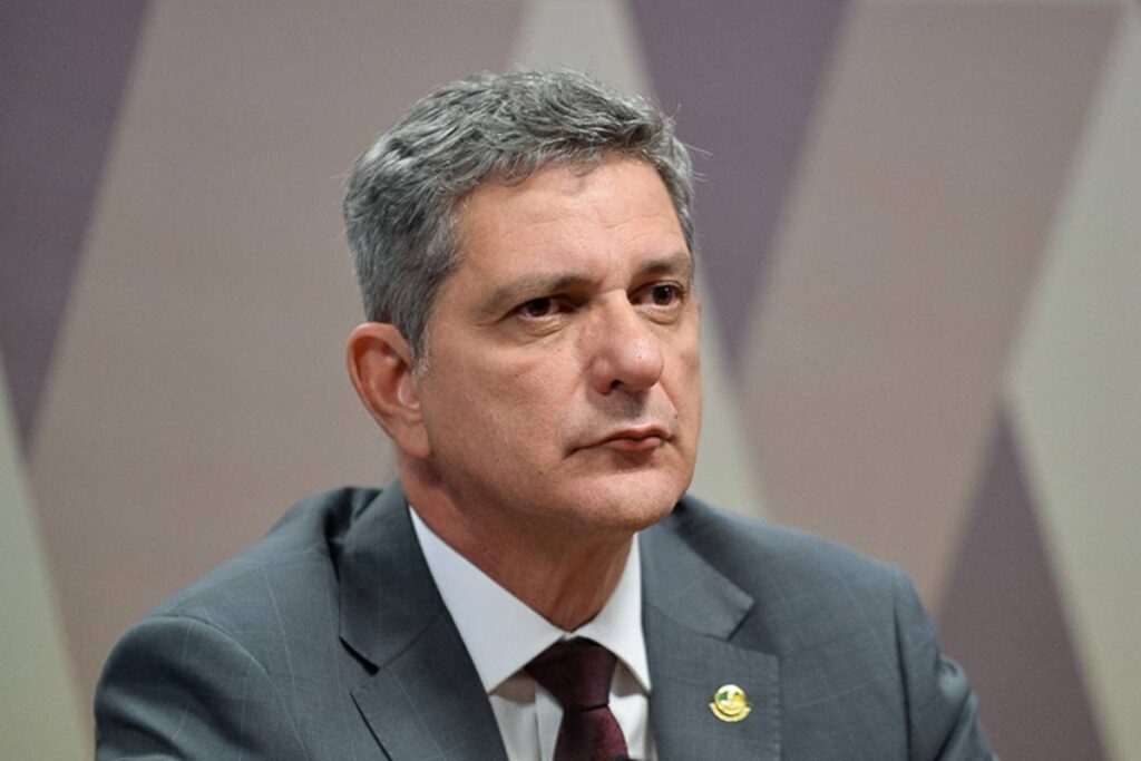 senador-do-pt-pede-cpi-do-master-e-aumenta-pressao-sobre-alcolumbre