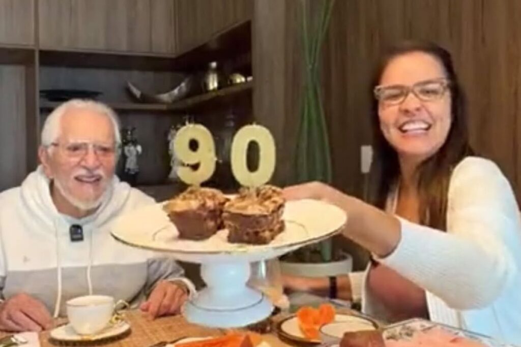 carlos-alberto-de-nobrega-comemora-90-anos-um-dia-apos-alta-hospitalar