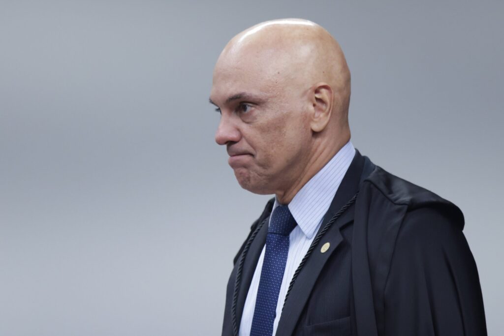 moraes-proibe-visita-de-darren-beattie-a-jair-bolsonaro