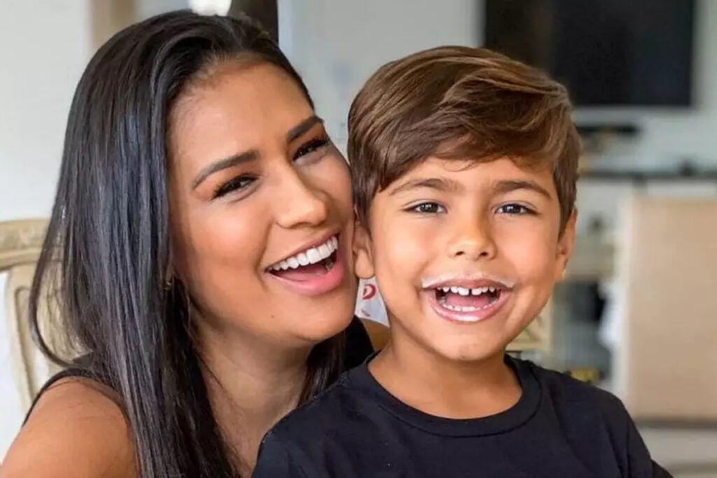 simone-mendes-explica-tratamento-medico-de-crescimento-do-filho