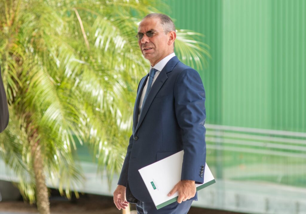 novo-advogado-de-vorcaro-se-pronuncia-e-diz-que-delacao-e-“meio-de-defesa”